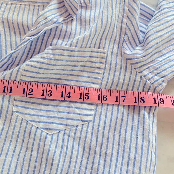 Blue + white striped shirt with tied front and longer back cotton size Medium - Picture 7 of 7